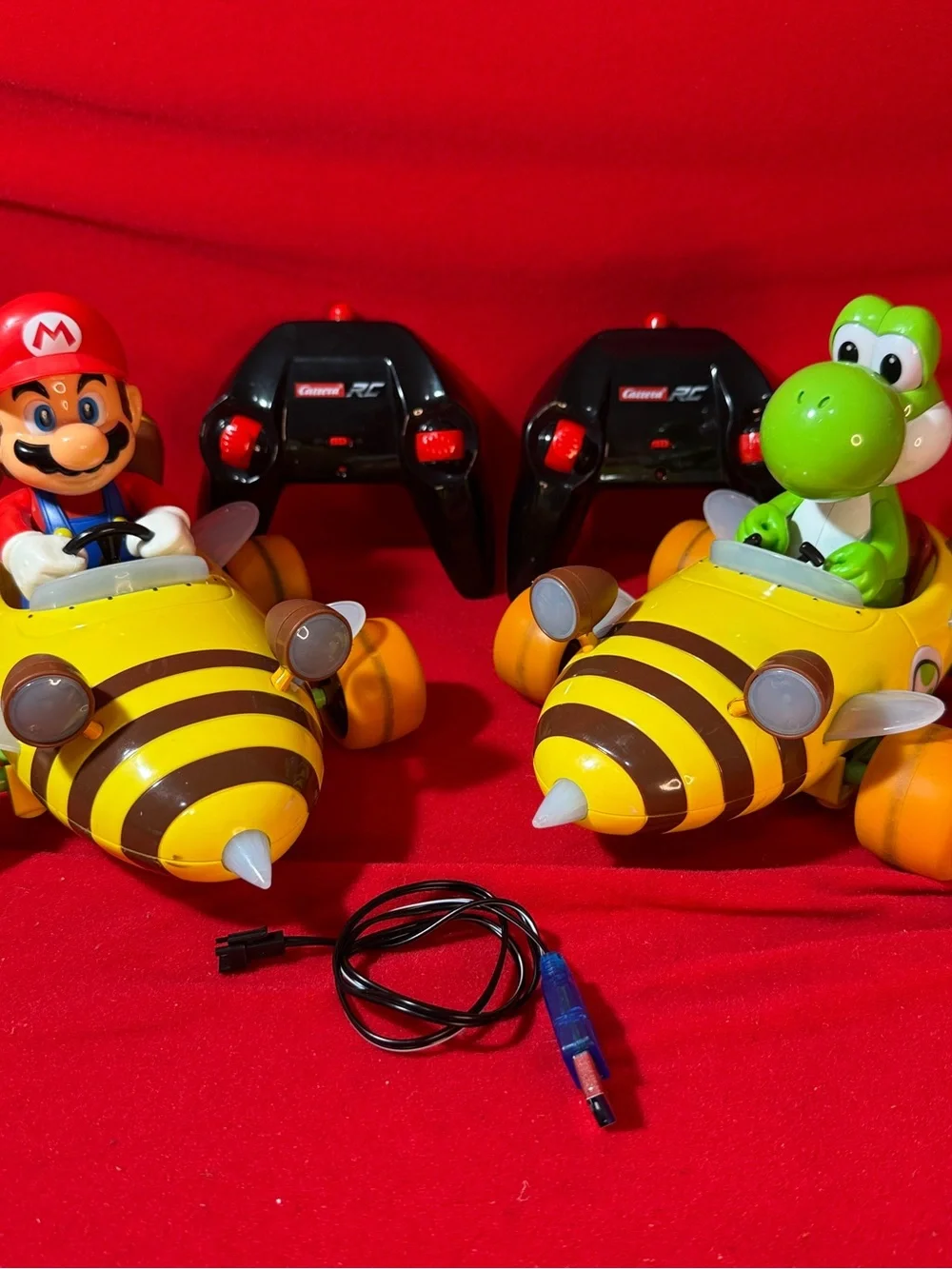 Carrera Yellow Bee Kart RC Set with Mario and Yoshi Figures